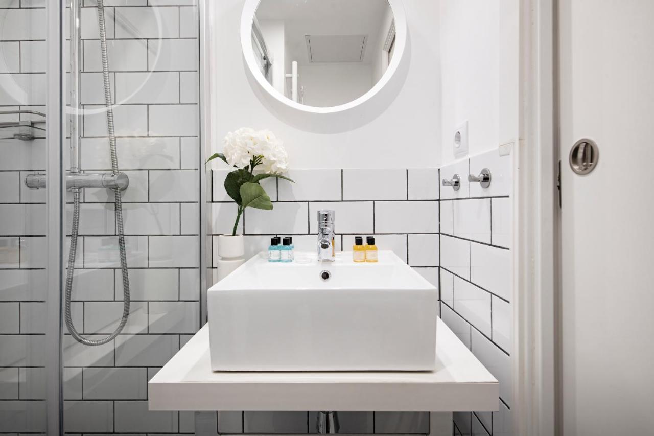Acogedor Y Centrico Apartamento En Gran Via Madrid Bagian luar foto