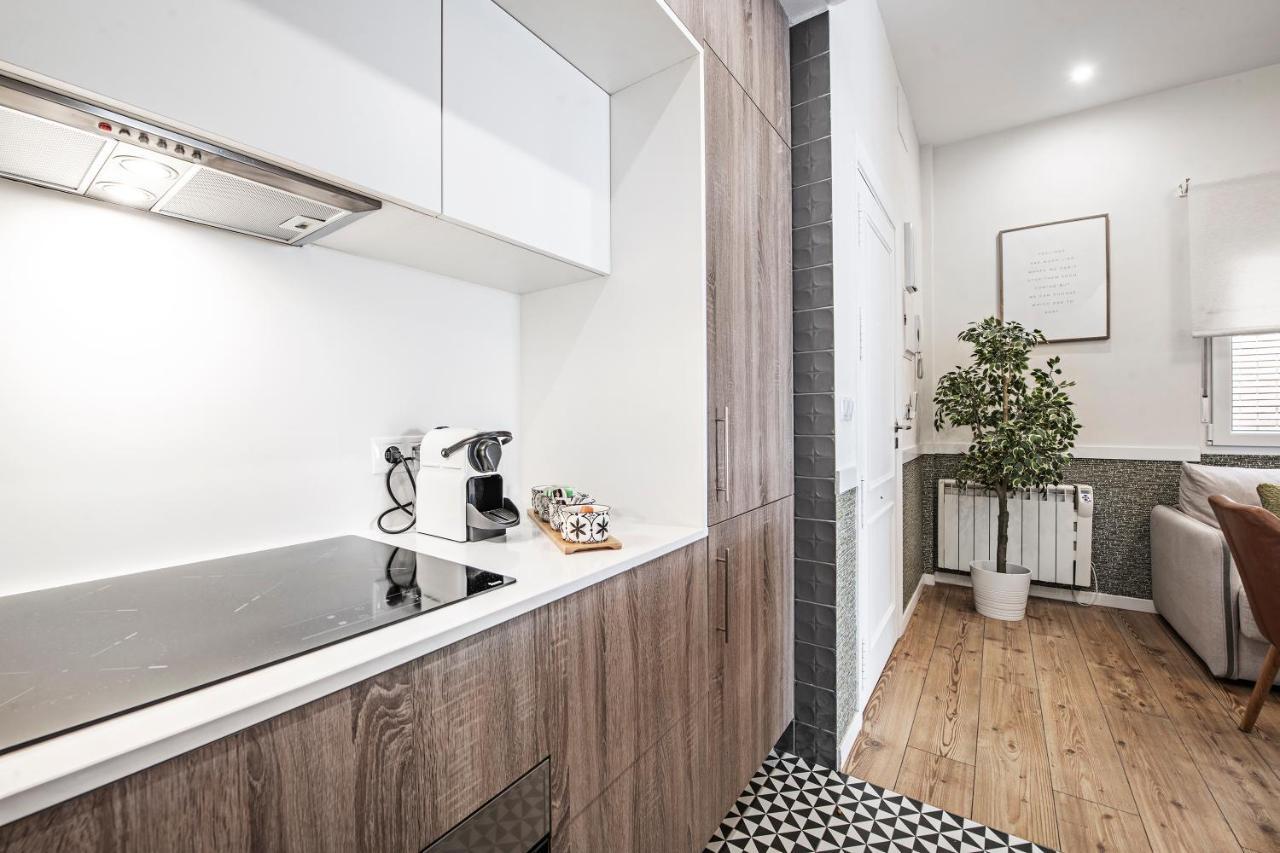 Acogedor Y Centrico Apartamento En Gran Via Madrid Bagian luar foto